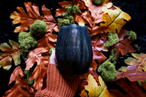 10oz Pumpkin Wine Glass - Black Glaze