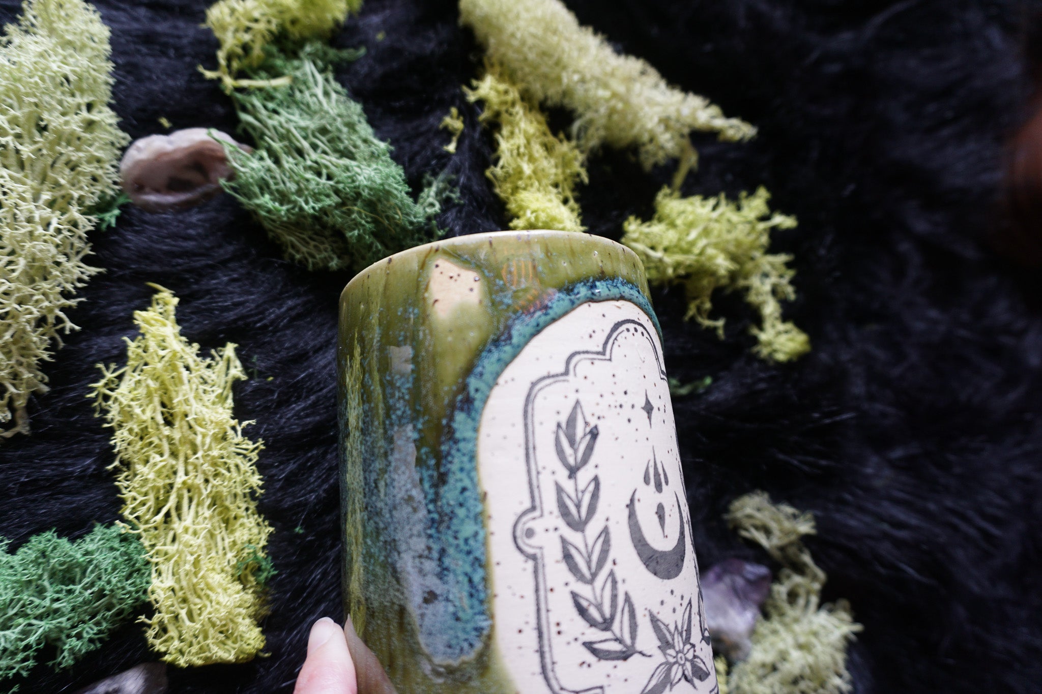 14oz Green Moon Frame Mug