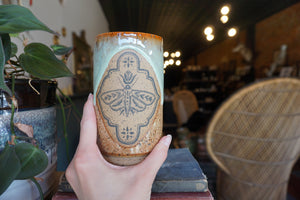 14oz Moth Frame Tumbler in Seafoam & Spice Glaze